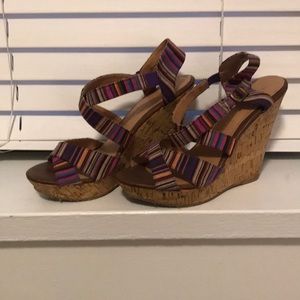 Chinese laundry wedges